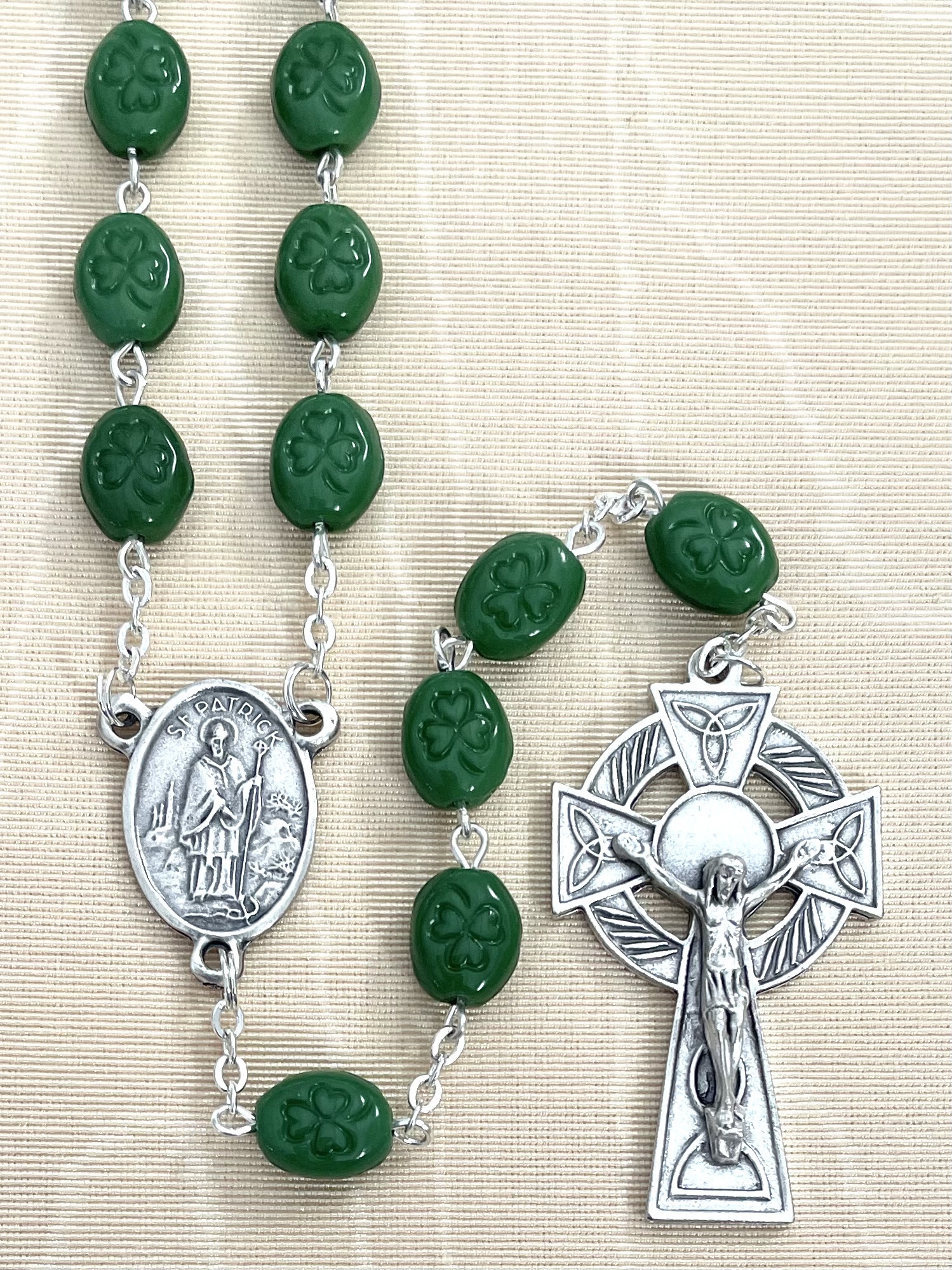 OVAL SHAMROCK ROSARY. GIFT BOXED