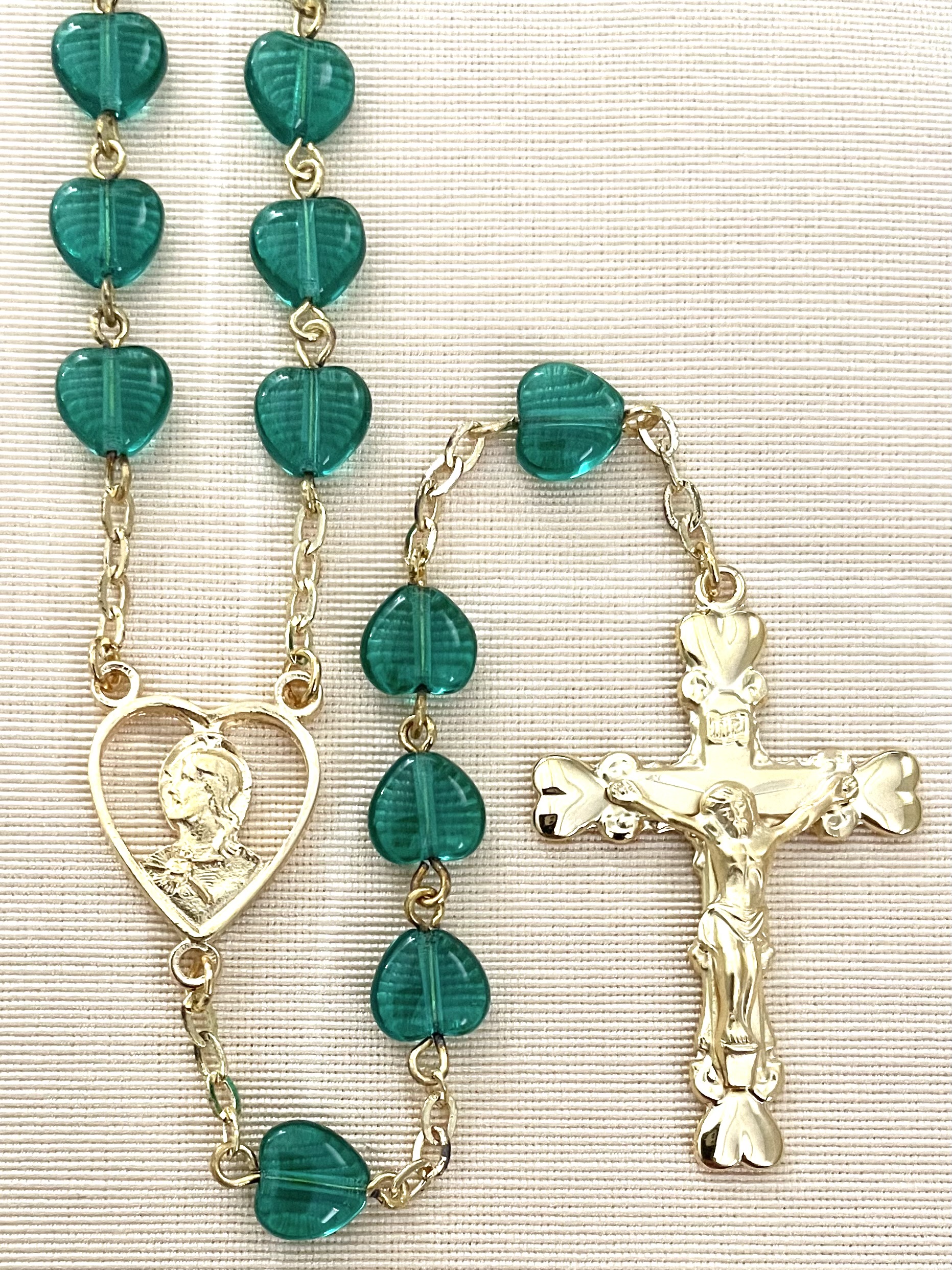8x8mm EMERALD HEART SHAPPED ROSARY WITH GOLD PLATED CRUCIFIX AND CENTER GIFT BOXED