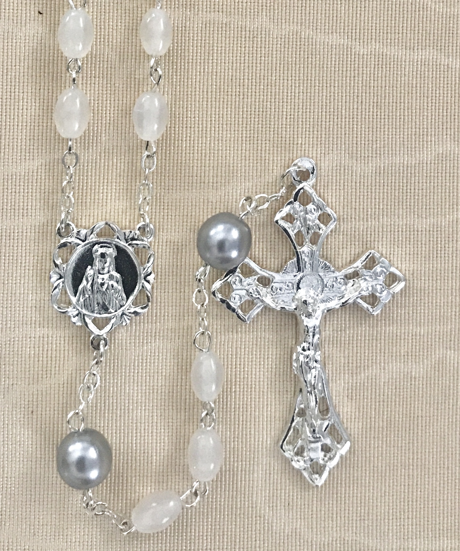 6x8mm PEARL WITH SILVER OUR FATHER BEADS STERLING SILVER PLATED ROSARY GIFT BOXED