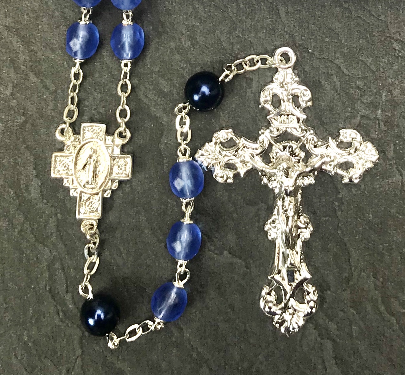 7mm SAPPHIRE WITH DARK BLUE PEARL OUR FATHER BEADS WITH STERLING SILVER PLATE - BOXED