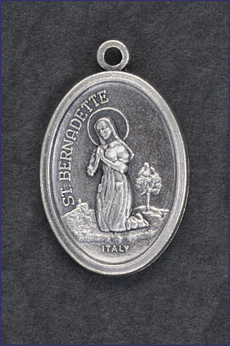 OVAL OXIDIZED MEDAL ST. BERNADETTE /20