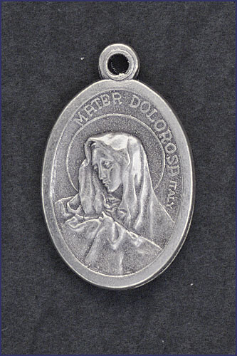 OVAL OXIDIZED MEDAL MATER DOLOROSA /30