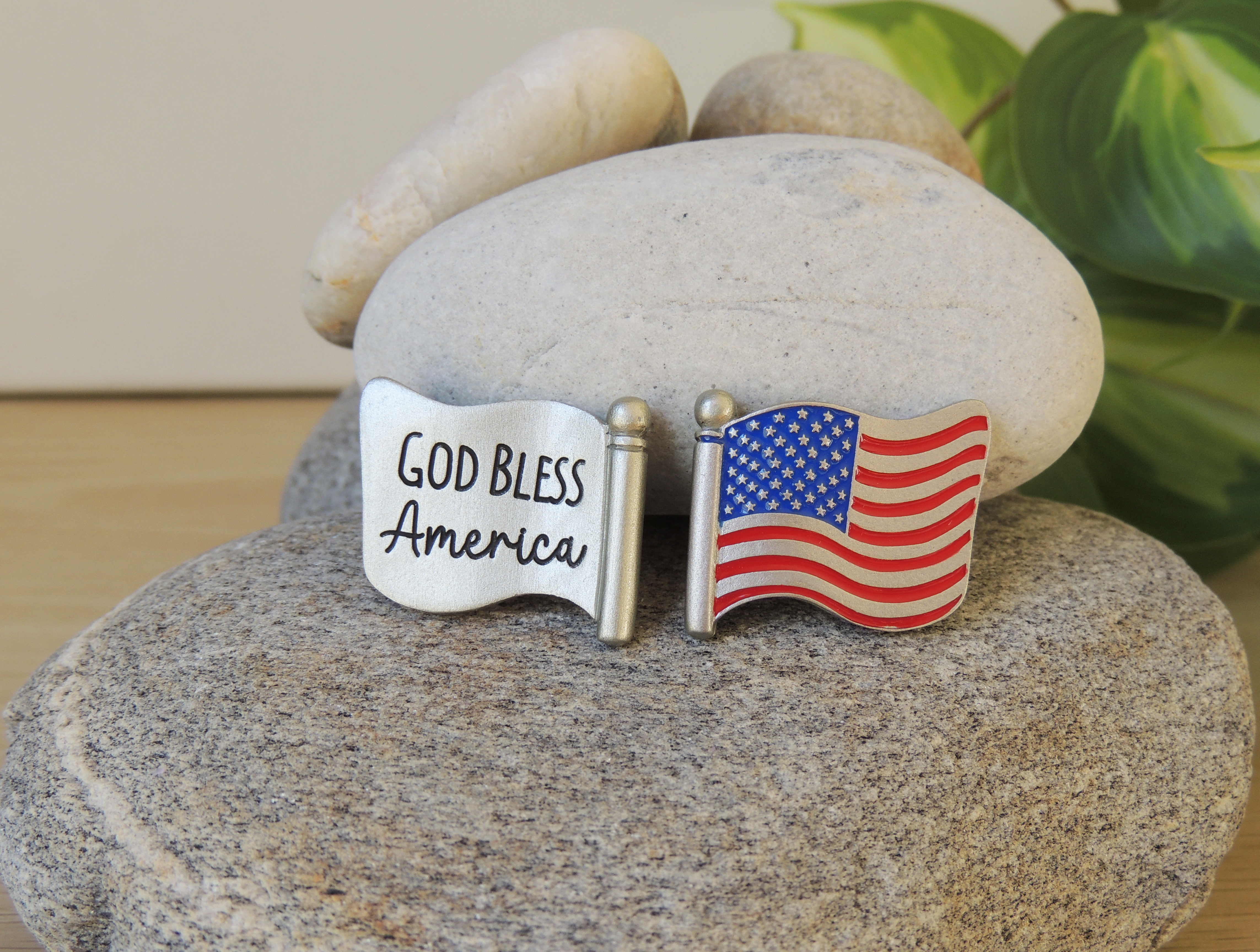 USA 250th ANNIVERSARY FLAG POCKET TOKEN WITH MESSAGE ON THE BACK OF THE TOKEN PACKAGED WITH WITH PRAYER CARD IN A PVC POUCH