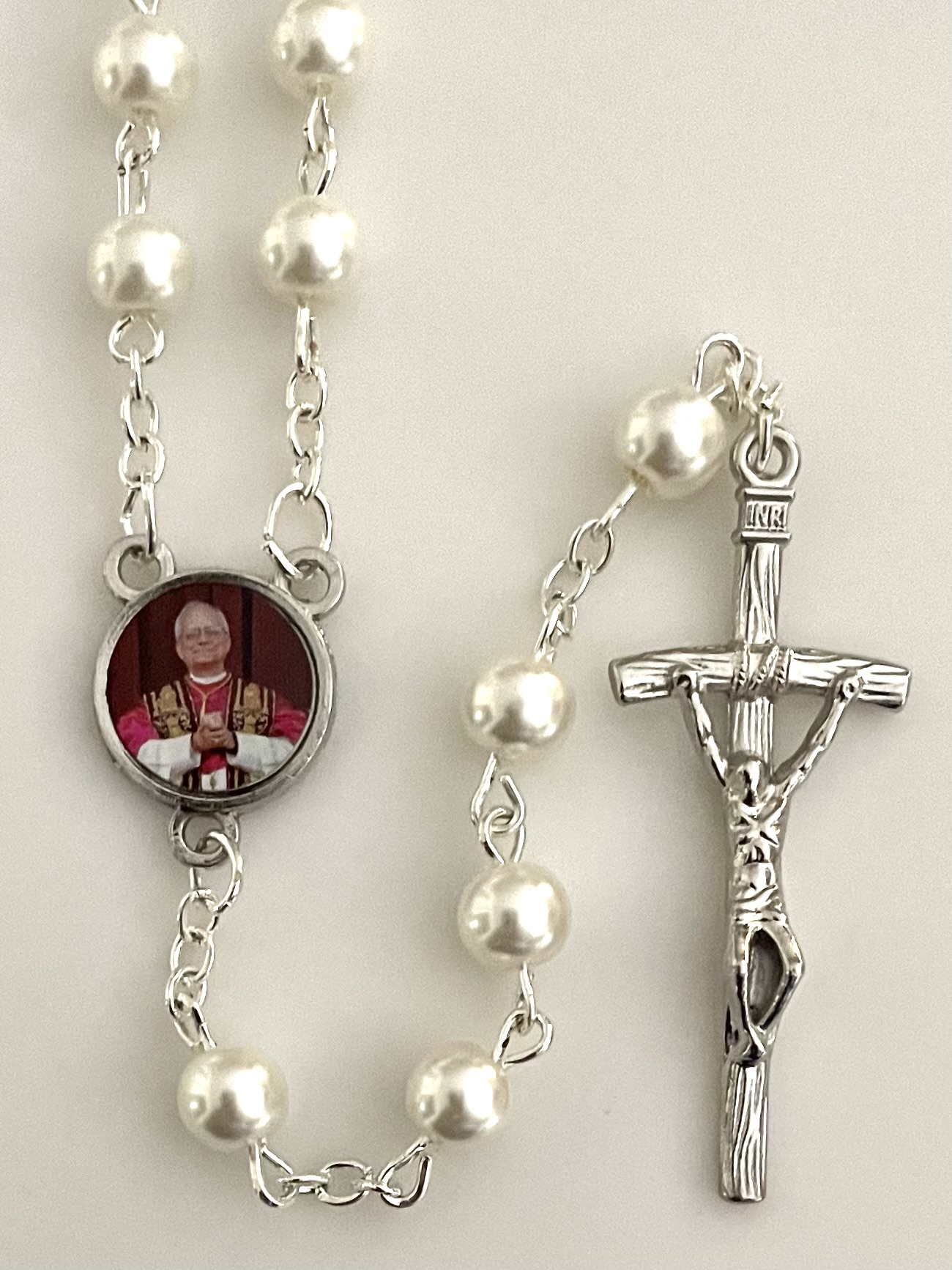 Leo XIV Women's Rosary with Prayer Card in Gift Box. Rosary features Photo Centerpiece of Pope Leo and Papal Crucifix
