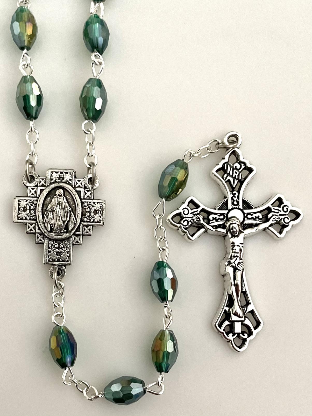 7x5mm TIN CUT EMERALD ROSARY WITH SILVER OXIDIZED CRUCIFIX AND CENTER GIFT BOXED 