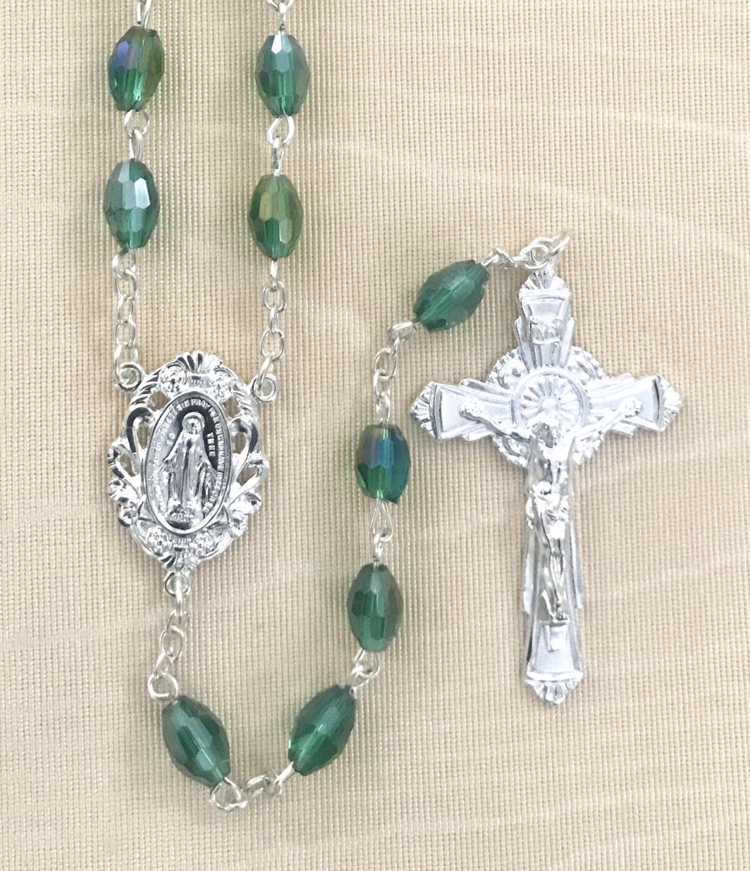 7x5mm TIN CUT EMERALD ROSARY WITH STERLING SILVER PLATED CRUCIFIX AND CENTER GIFT BOXED