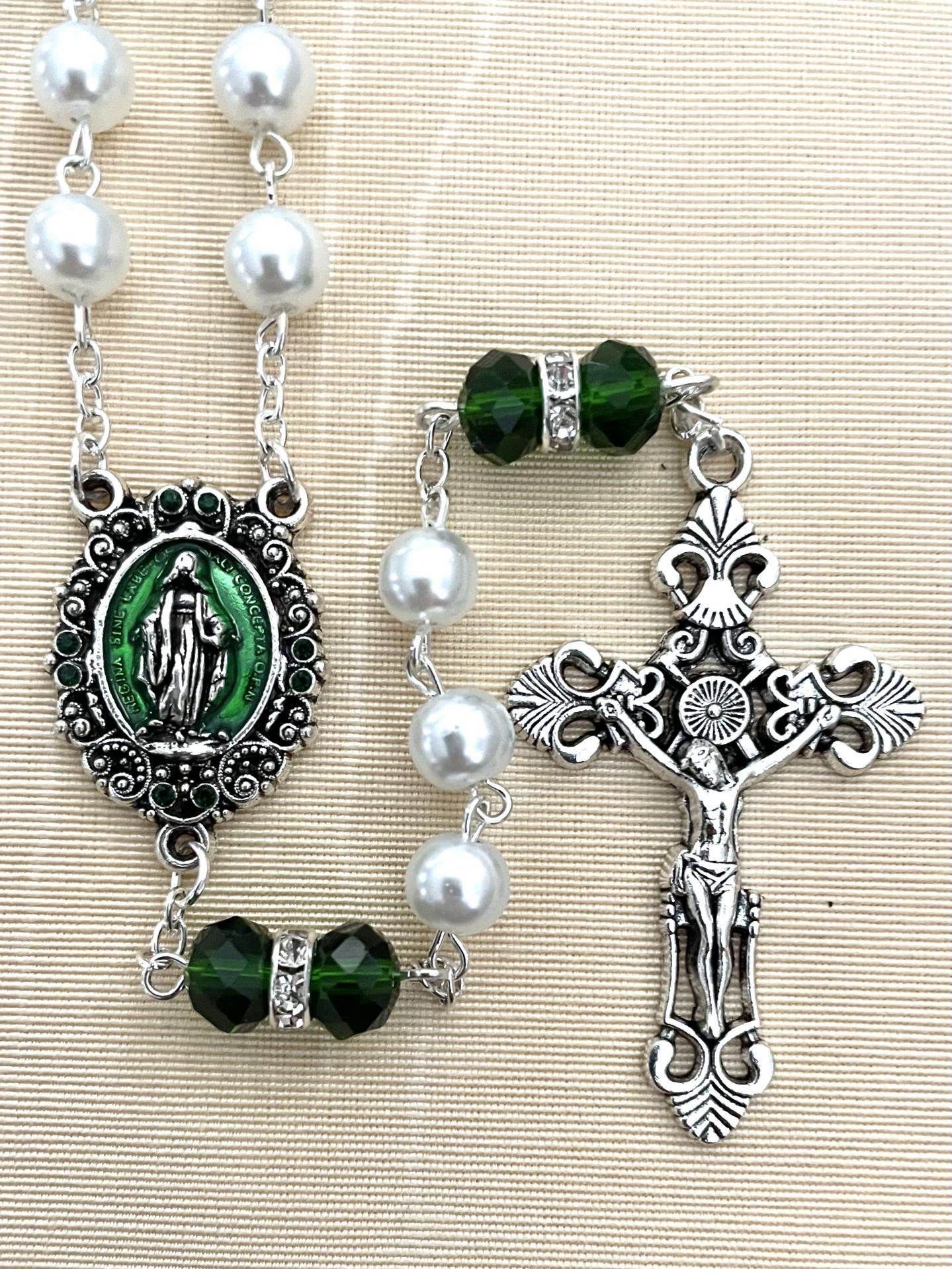 7 MM Pearl Rosary with Emerald Rhinestone OF Beads and Enameled Centerpiece