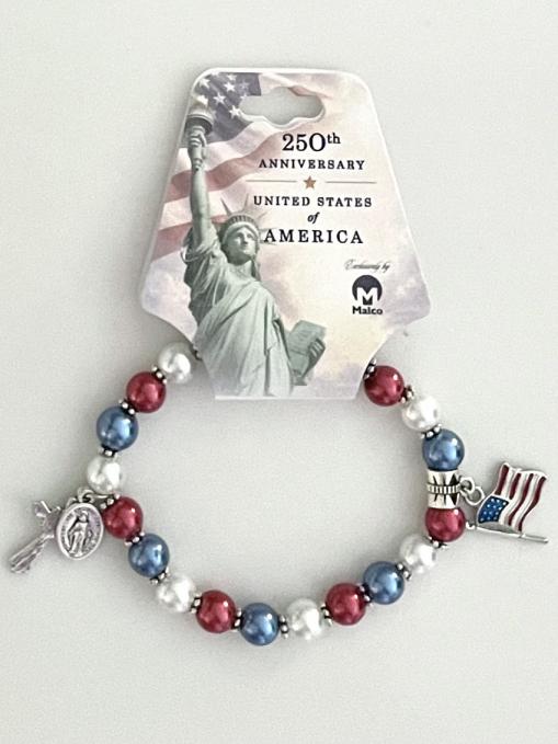 250th Anniversary USA 8mm Pearl Bracelet on Hangtag 250th Anniversary USA 8mm Pearl Bracelet on Hangtag