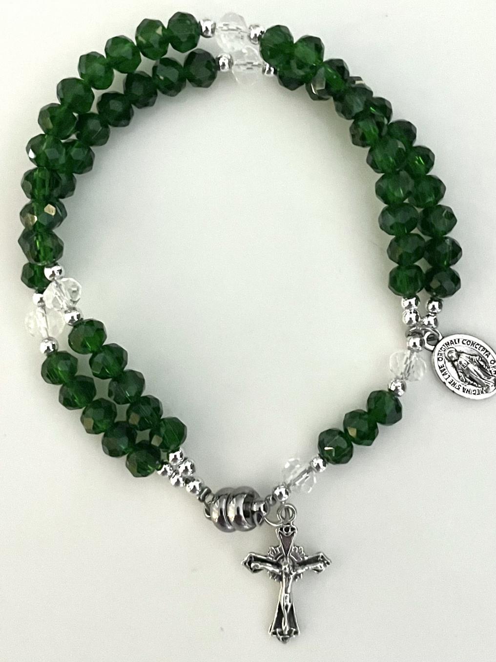 59 BEAD 6X4mm EMERALD TIN CUT ROSARY BRACELET 59 BEAD 6X4mm EMERALD TIN CUT ROSARY BRACELET