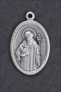 OVAL OXIDIZED MEDAL ST. BENEDICT/35